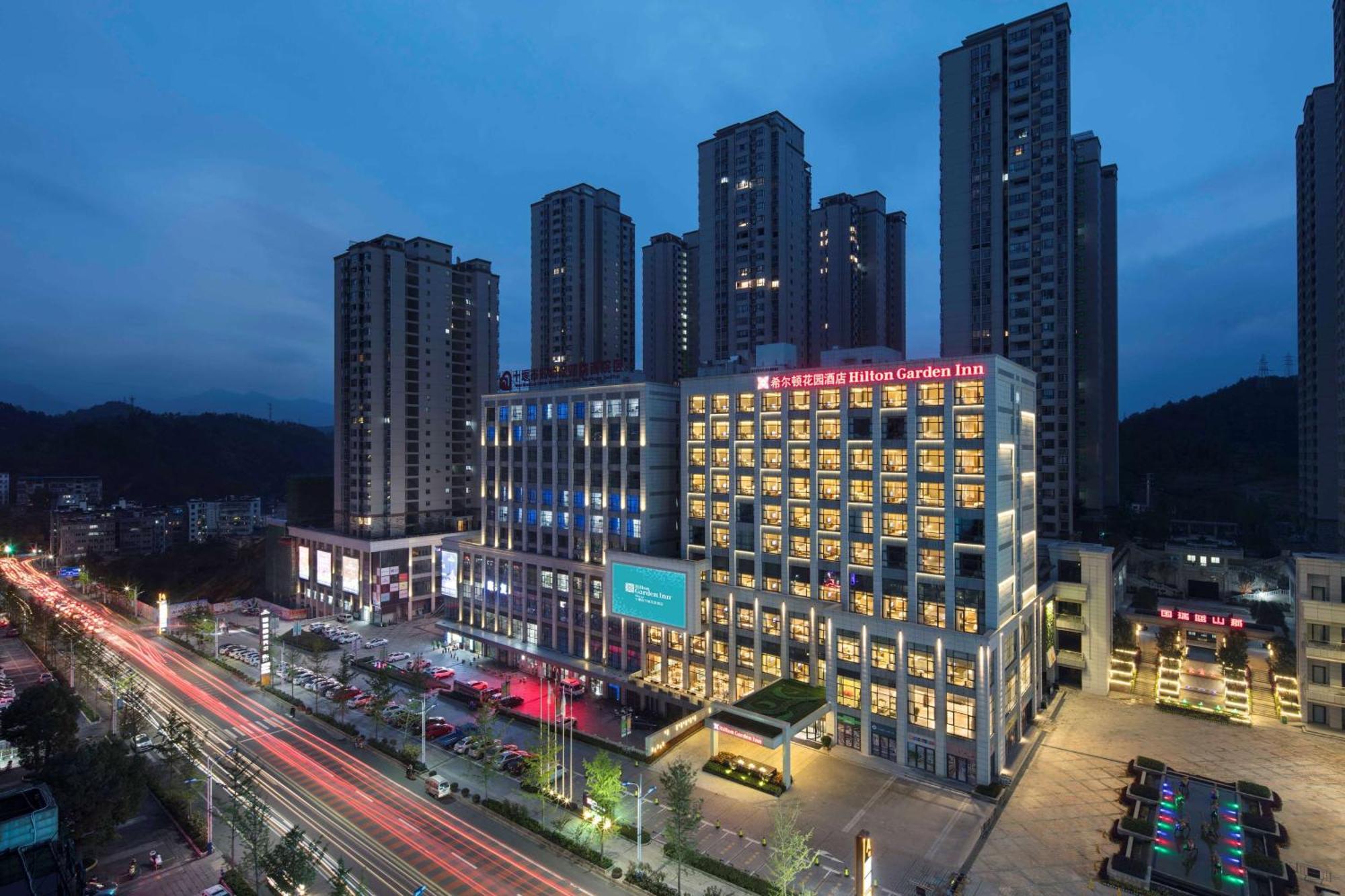 Hilton Garden Inn Shiyan מראה חיצוני תמונה